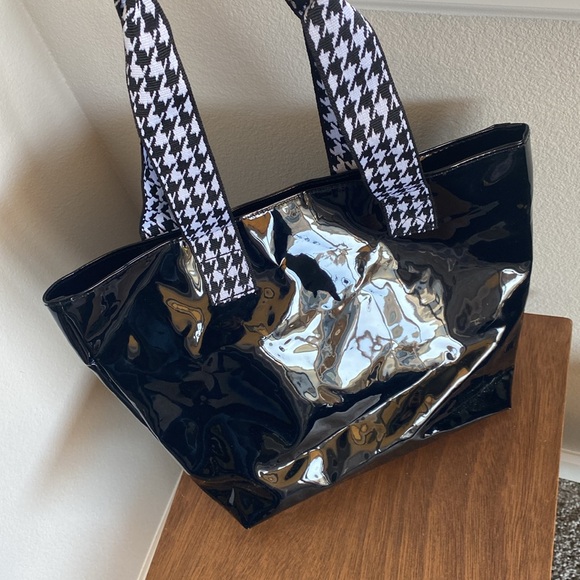 Nordstrom Black Shiny Plastic Tote Bag w/ Houndstooth Handles, 10-14”x5”x10” - Picture 11 of 13